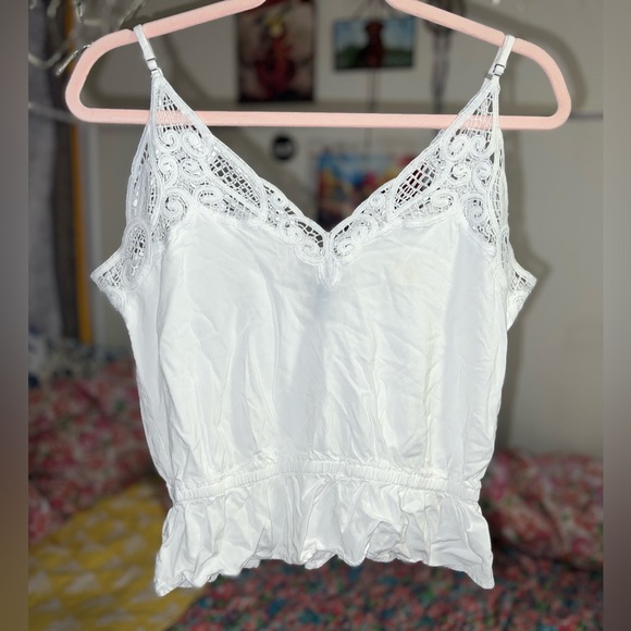 Forever 21 White Top๐ค - Picture 2 of 5